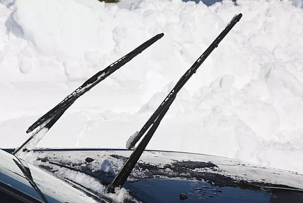 Wiper mobil